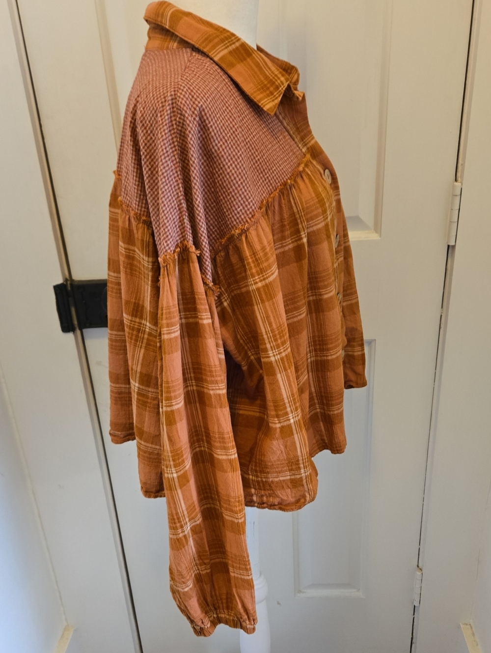 Promesa Cropped Button-Up Gingham Plaid Shirt size L - Picture 5 of 9